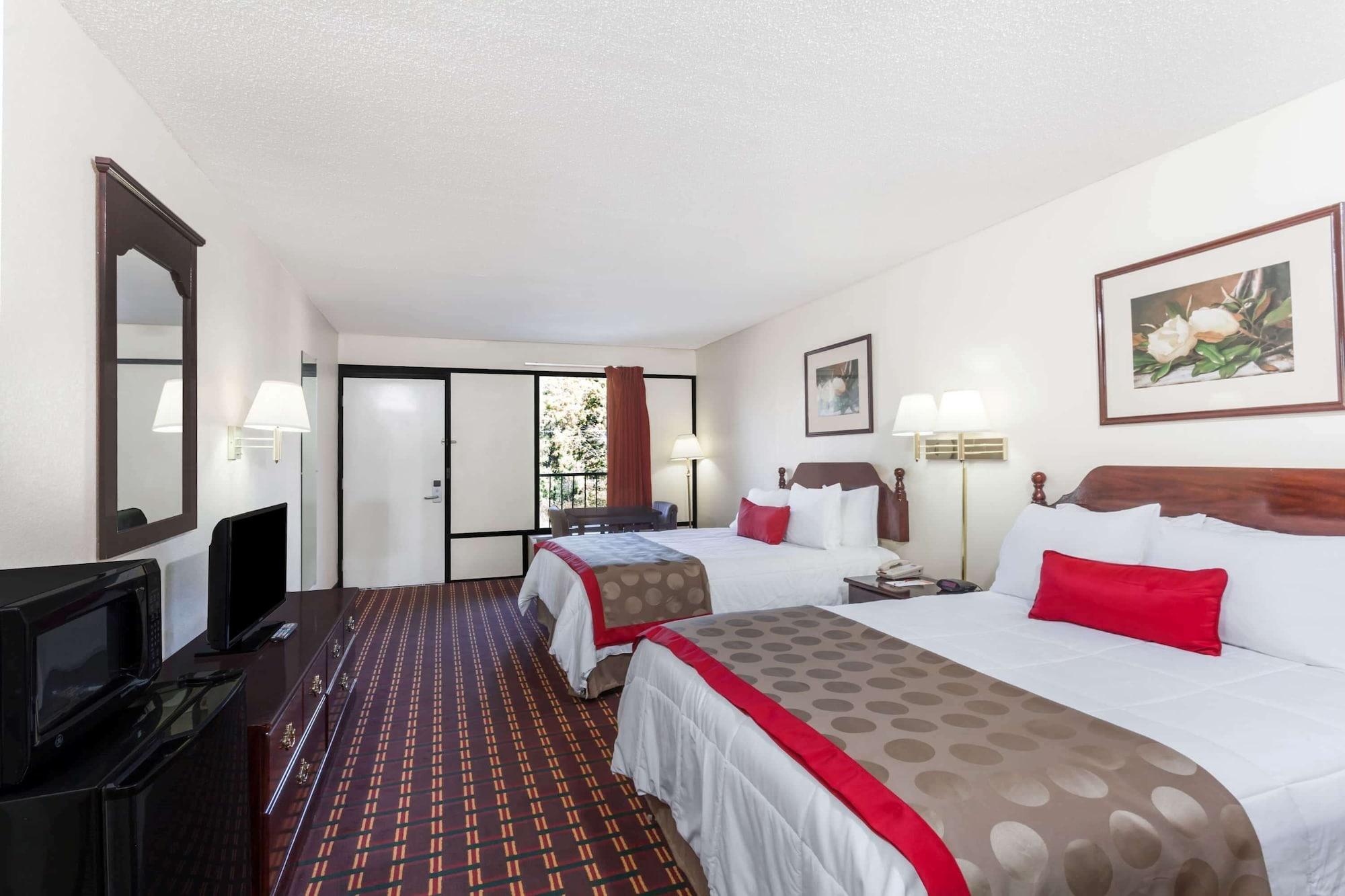 Travelodge By Wyndham Clarksville Exterior foto