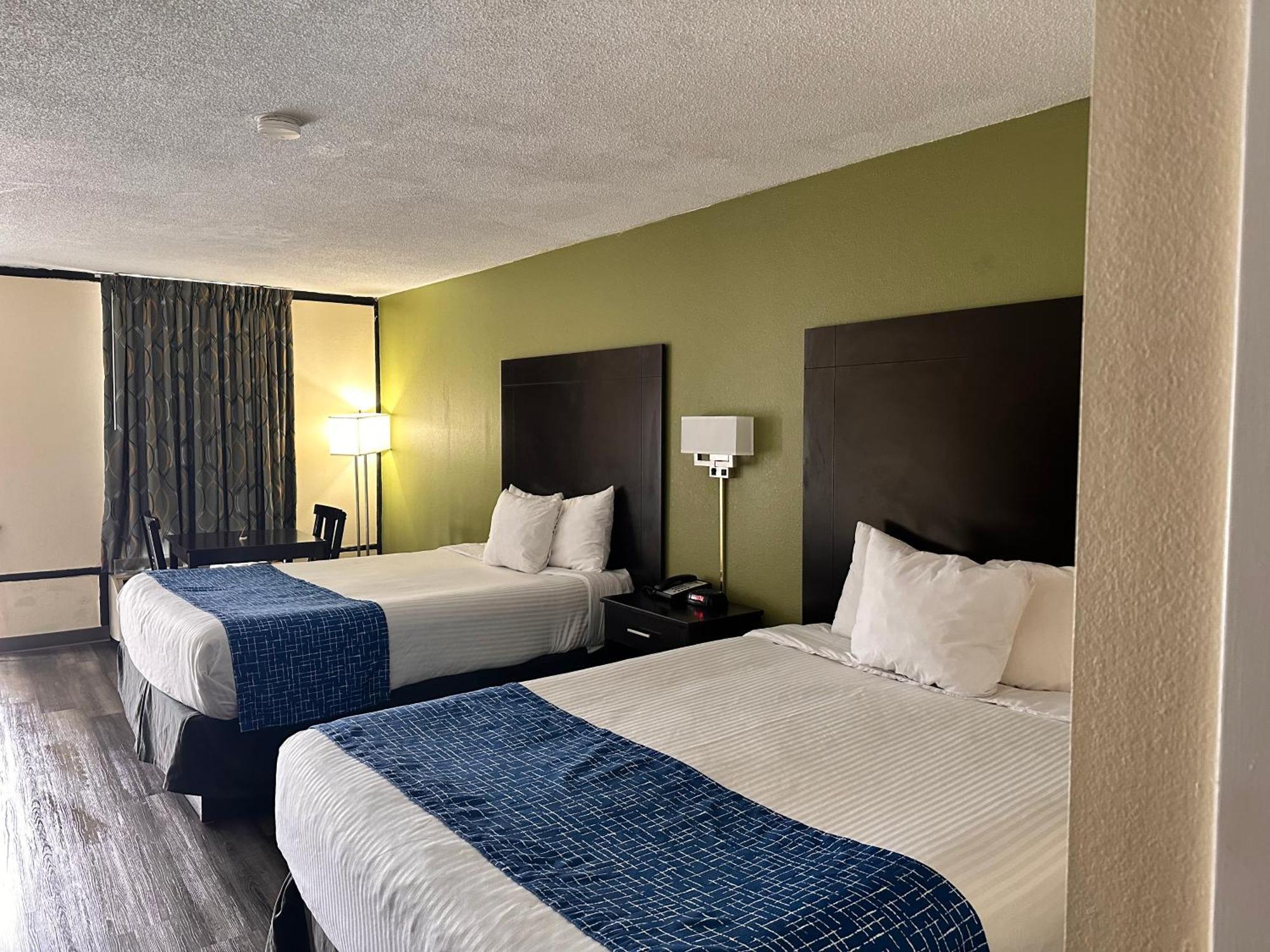 Travelodge By Wyndham Clarksville Exterior foto